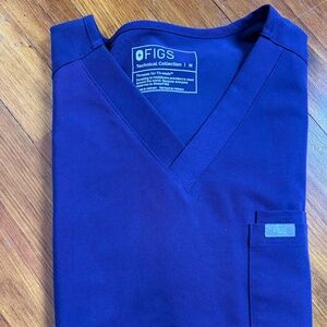 FIGS Leon Scrub Top - Purple Jam - Size medium